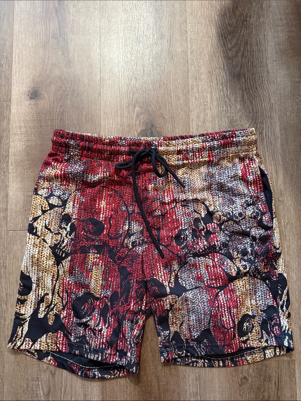 Rebel Vengeance Skull Graphic Shorts Streetwear Size Medium